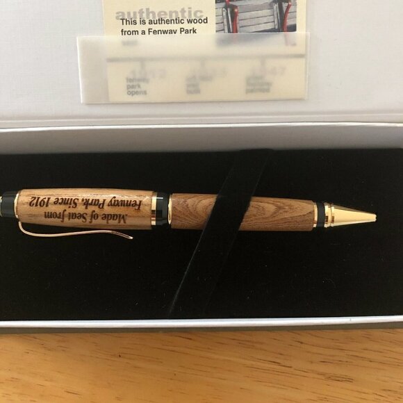 NIB Fenway RARE Stadium Boston Tokens & Coins Ballpark Seat Collectible Pen - Picture 2 of 7